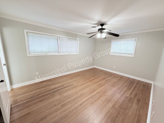 Building Photo - 3BR/3BA For Rent