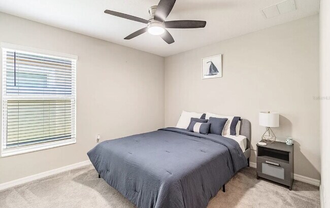 Building Photo - "Discover Spacious Comfort: 4-Bed, 2-Bath Gem in Riverview!"