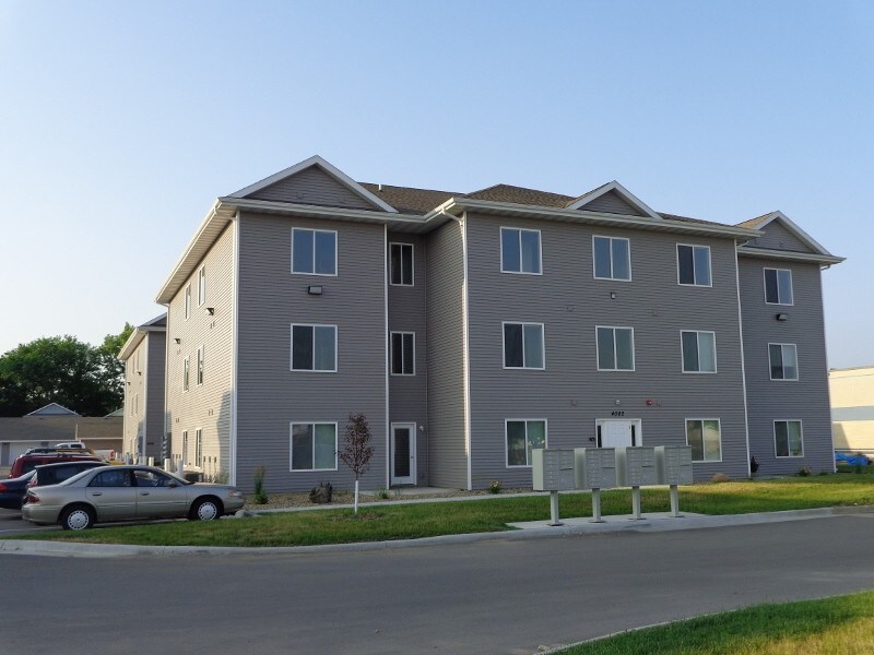 Building Photo - 4004 University Ave