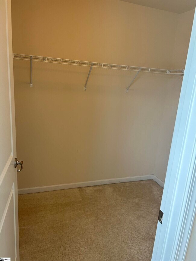 Building Photo - 129 Middleby Way