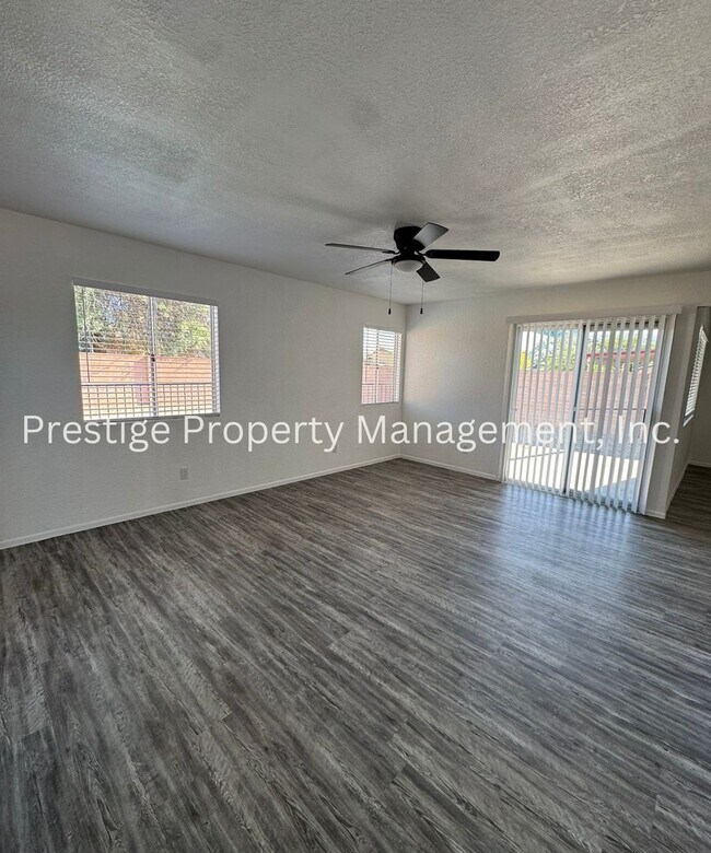 Building Photo - Newly Remodeled Southwest Gem W/ Pool