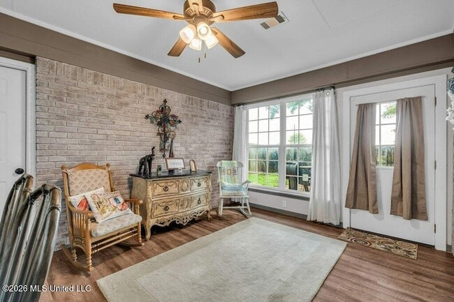 Building Photo - 108 Countryside Ln