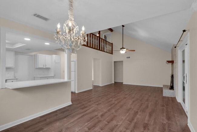 Building Photo - 707 Osage Dr