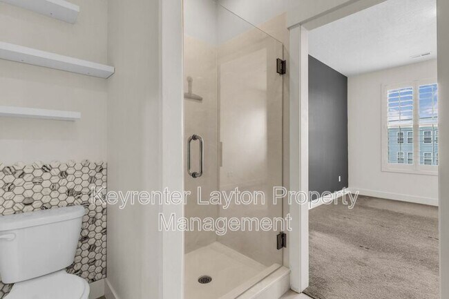 Building Photo - 5141 Rambutan Wy