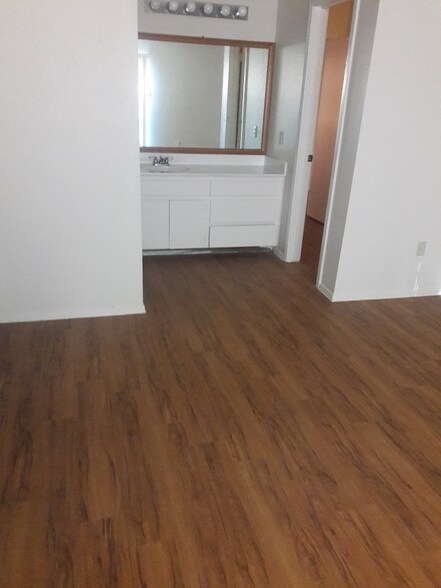 Building Photo - 13202 Larkwalk St