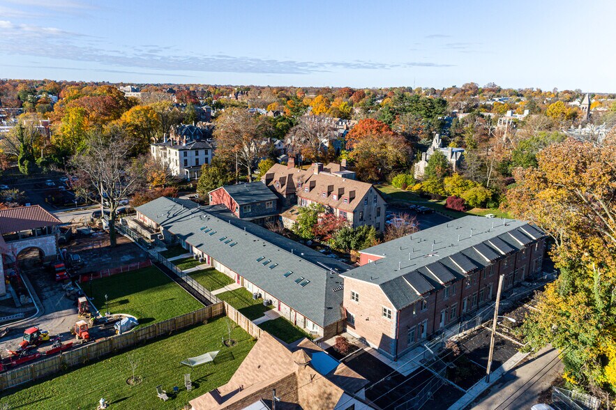 Overhead Property View - 225 W Pastorius St