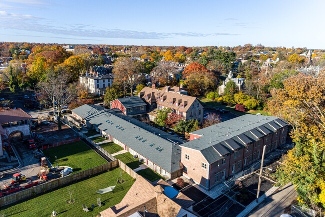 Overhead Property View - 225 W Pastorius St