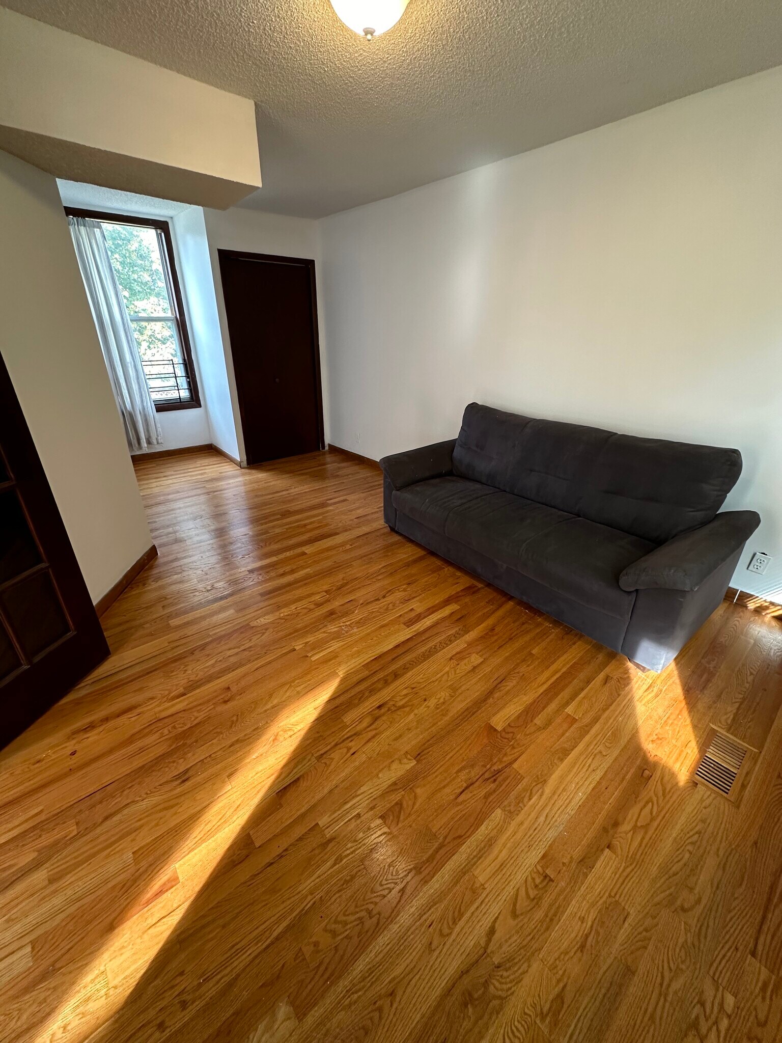 Building Photo - 2908 N Spaulding Ave
