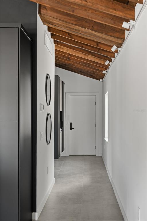 Building Photo - 870 Carver St