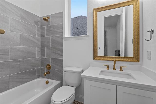Building Photo - 2241 Red Cedar Trl