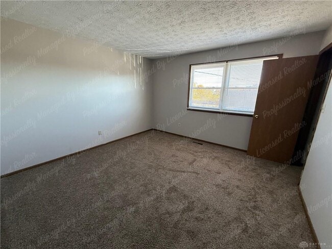 Building Photo - 557 N Broad St