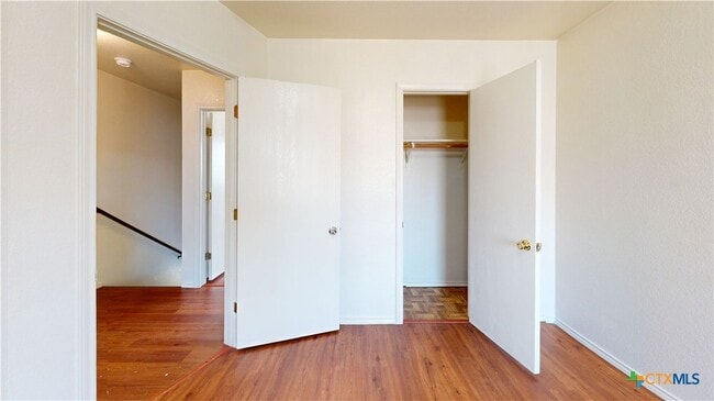 Building Photo - 4302 Jeff Scott Dr
