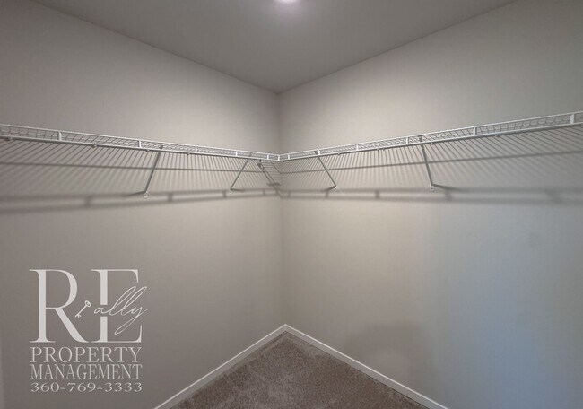 Building Photo - Light-Filled Newer Bremerton Home with Loft, Fenced Yard & 2-Car Garage