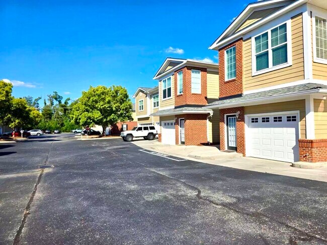 Building Photo - 4104 Regency Ct