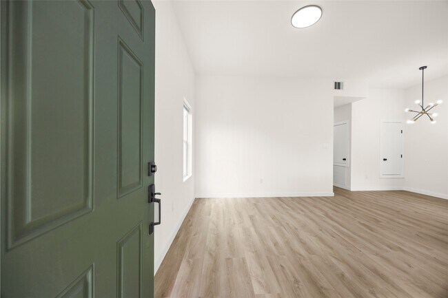 Building Photo - 9709 Pelsey St