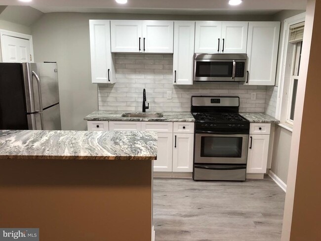 Building Photo - 8102 Terry St