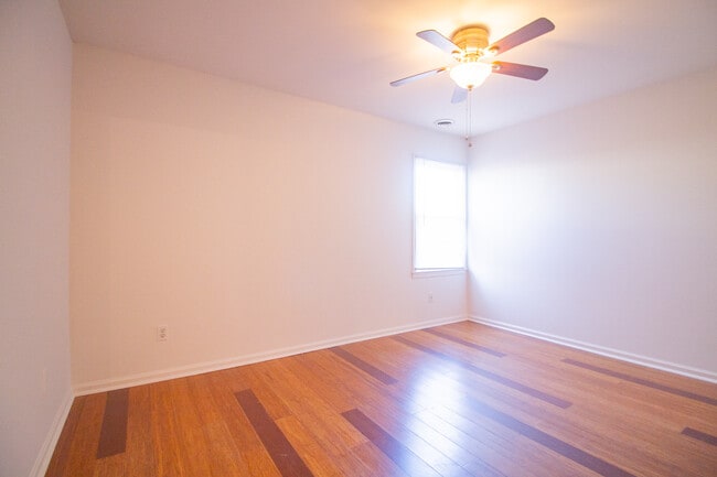 Building Photo - 2708 S 17th St