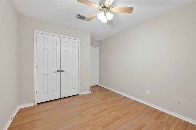 Building Photo - 21907 Willow Downs Dr