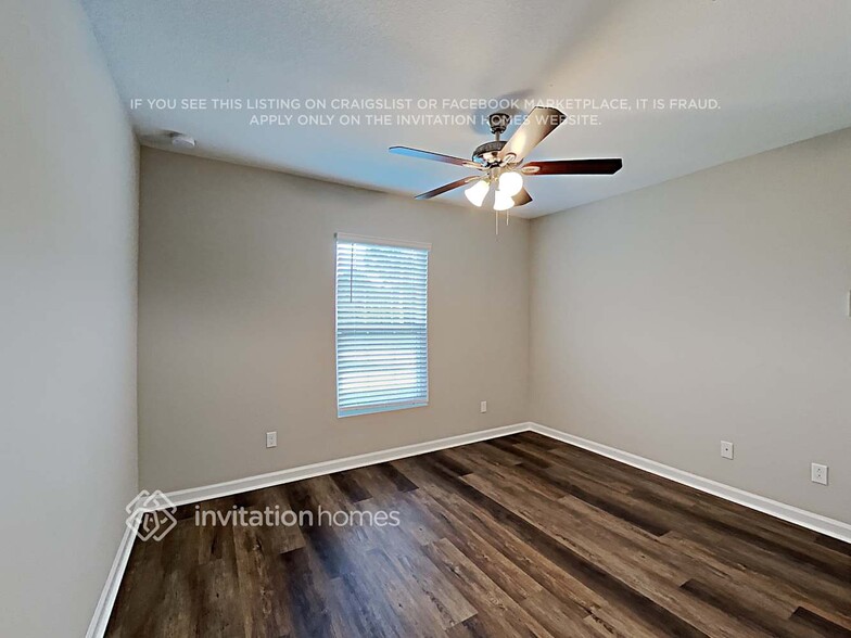 Building Photo - 4580 SW Darwin Blvd