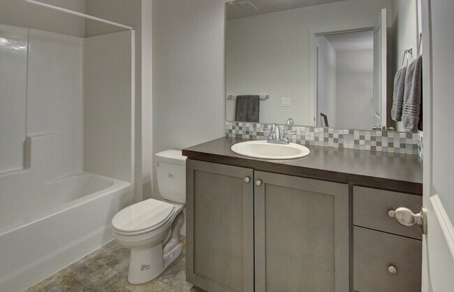 Building Photo - Prairie Park Commons Home