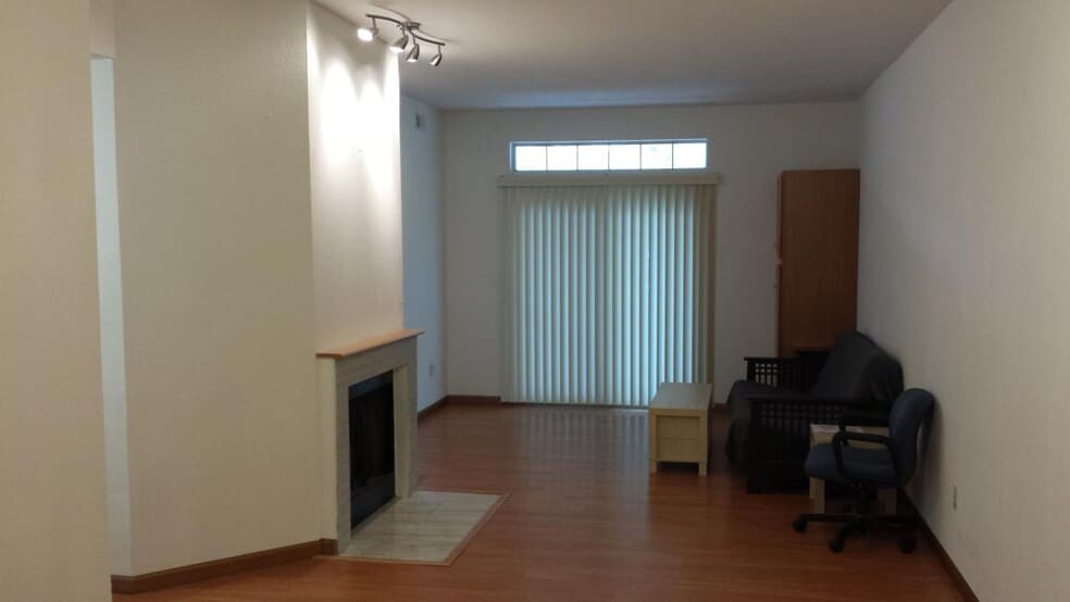 Living room - 7477 Singing Hills Dr