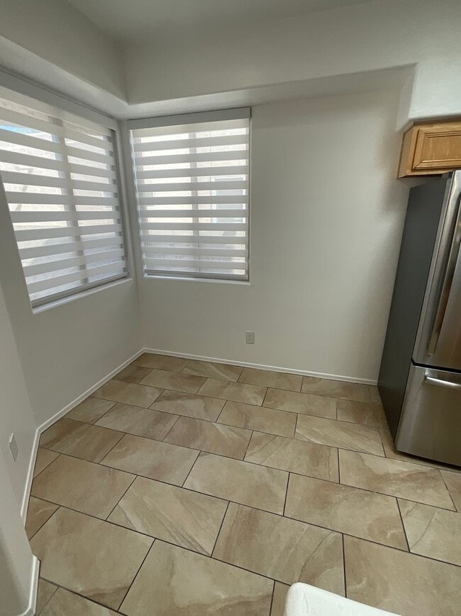 Building Photo - 7360 E Cll Hospedero