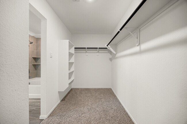 Building Photo - 23815 Hilltop Cyn Ln