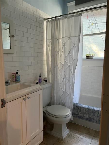 Building Photo - 1229 Euclid Ave NE