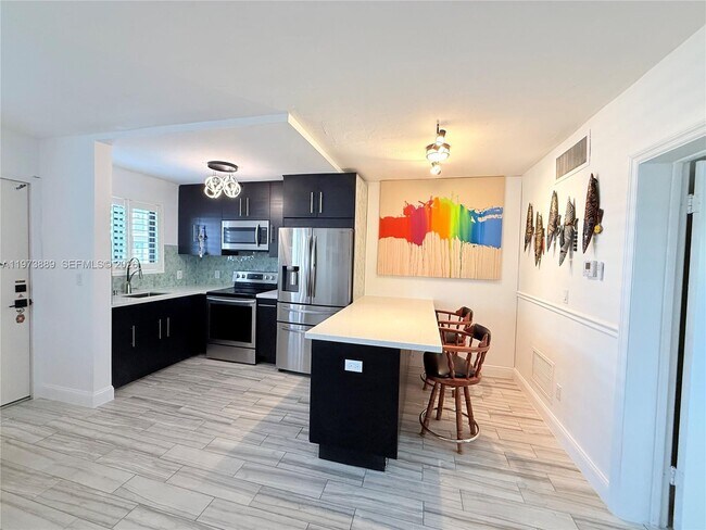 Building Photo - 2930 Day Ave