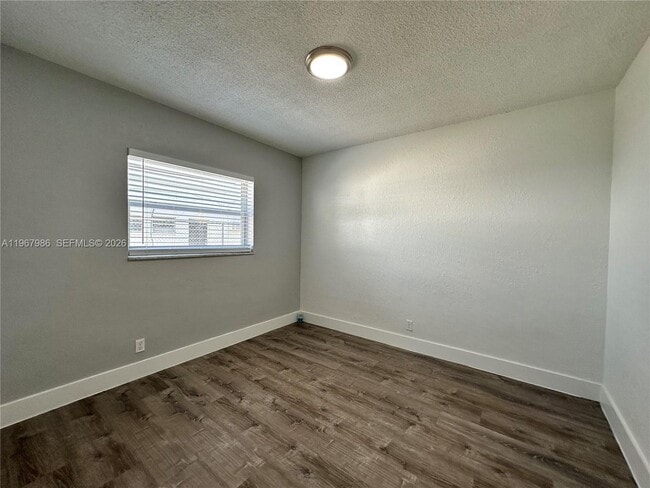 Building Photo - 3616 NE 11th Ave