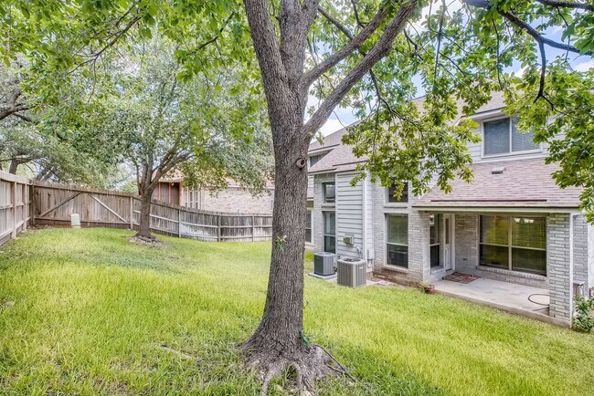 Building Photo - Spacious Home in Rogers Ranch Gated Community