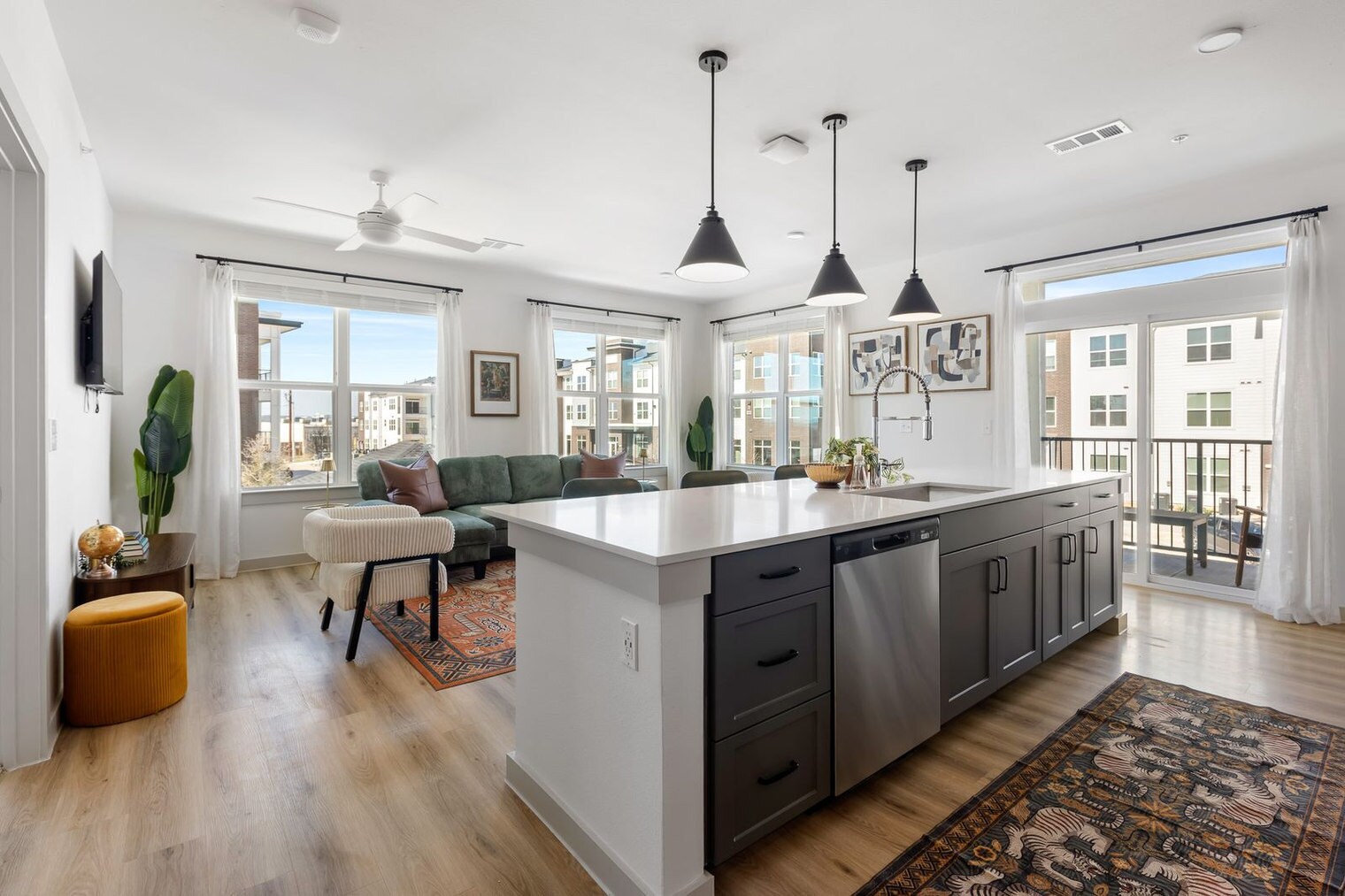 Building Photo - 1301 Leah Ave