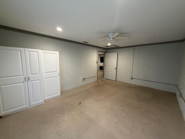 Building Photo - 4411 32nd St
