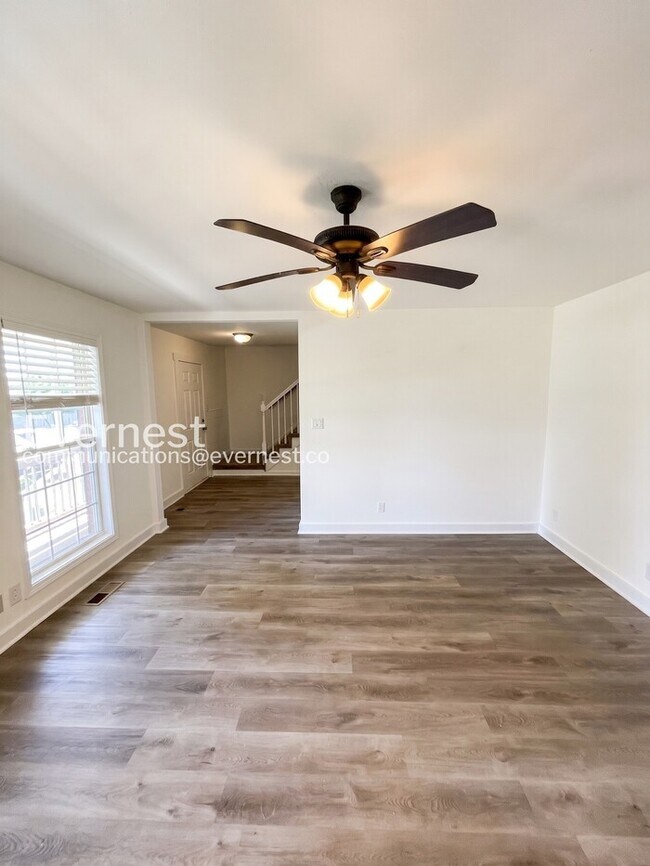 Building Photo - 2503 Elkmont Dr