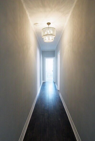 Building Photo - 517 N Spaulding Ave