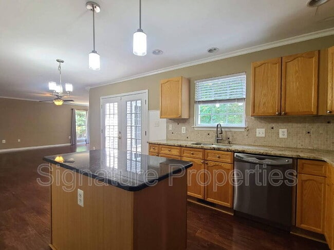 Building Photo - 4002 Mossy Bank Ln