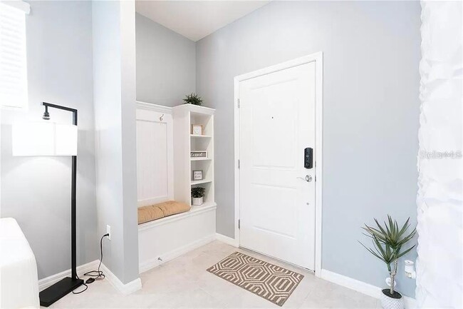 Building Photo - 7243 Oakmoss Loop