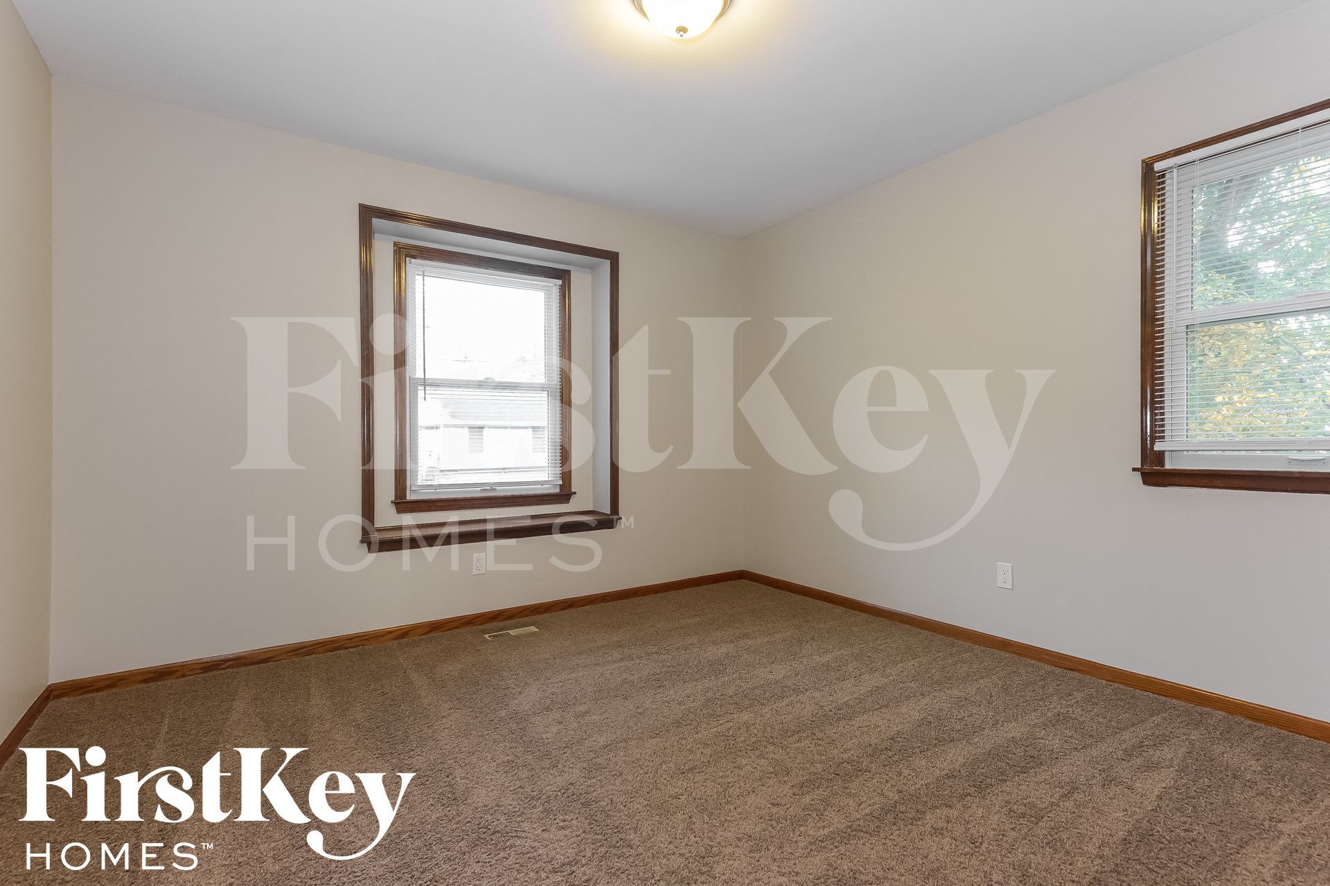 Building Photo - 5817 N Indiana Ave