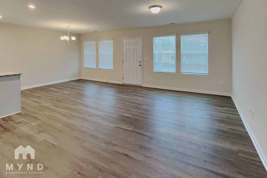 Building Photo - 6823 Hardwick Ln