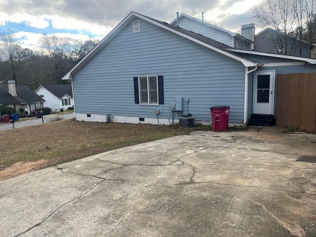 Building Photo - 4486 Club Trce