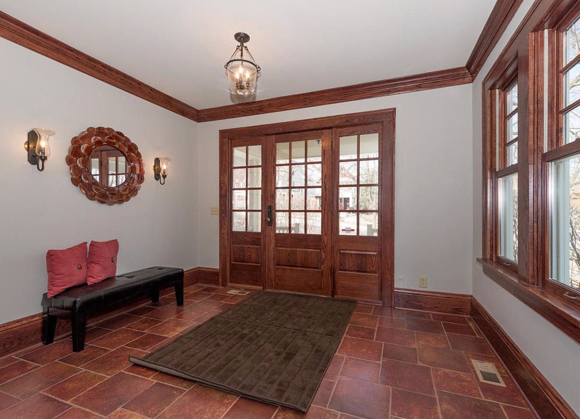 front entry - 1827 Kenwood Pky