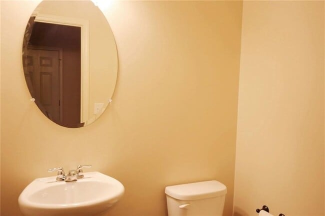 Building Photo - 2293 Spicy Pine Dr