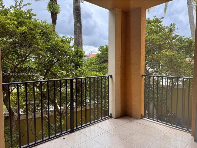 Building Photo - 2401 W Preserve Way