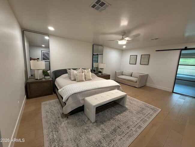 Building Photo - 7330 E Las Palmaritas Dr