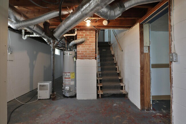 Building Photo - 2725 Allegheny Ave