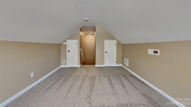 Building Photo - 1430 Deer Forest Dr