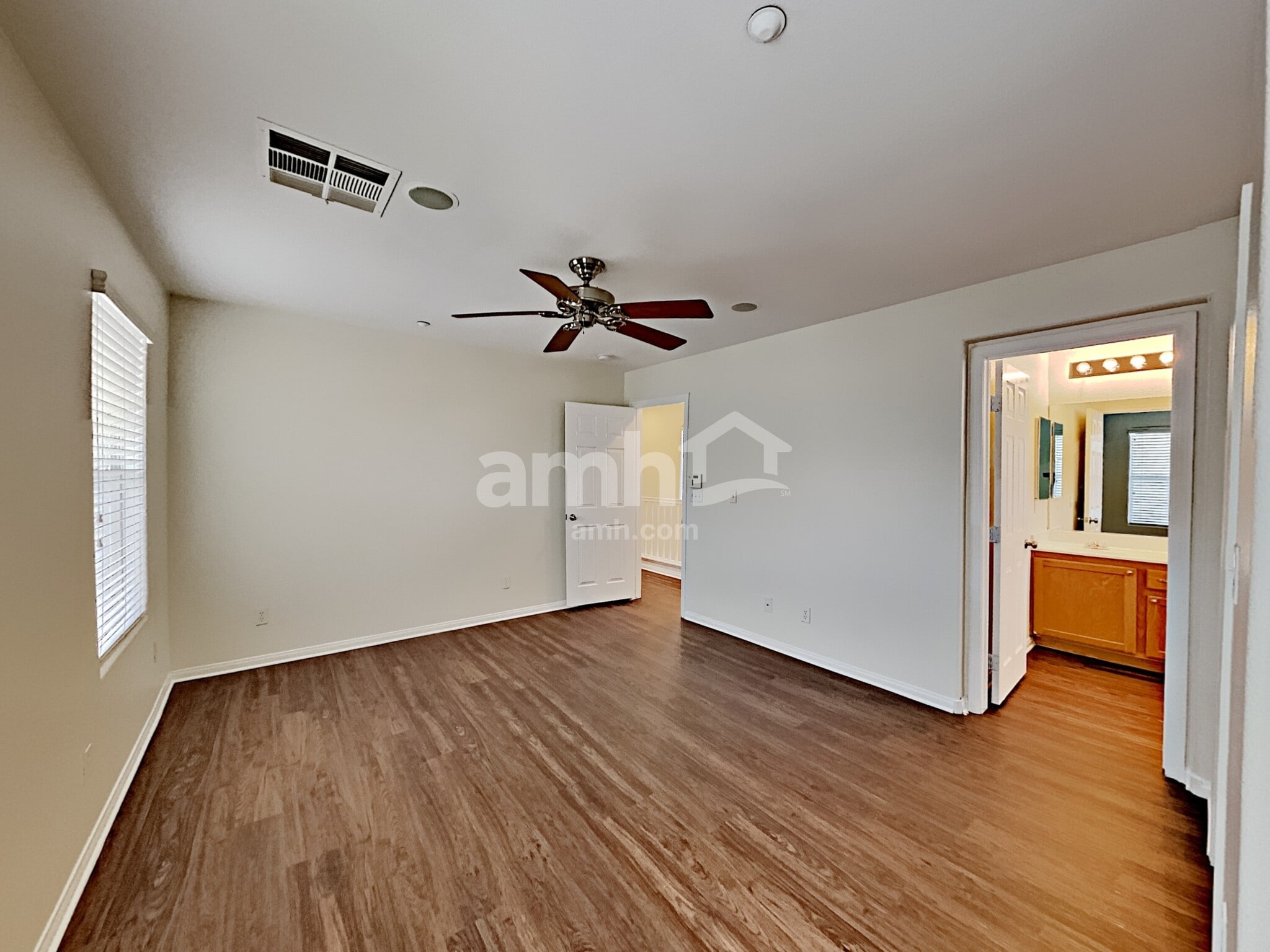 Building Photo - 8936 Sally Rose Ave