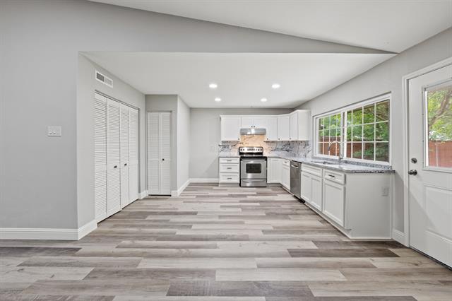 Building Photo - 3939 Branch Hollow Dr