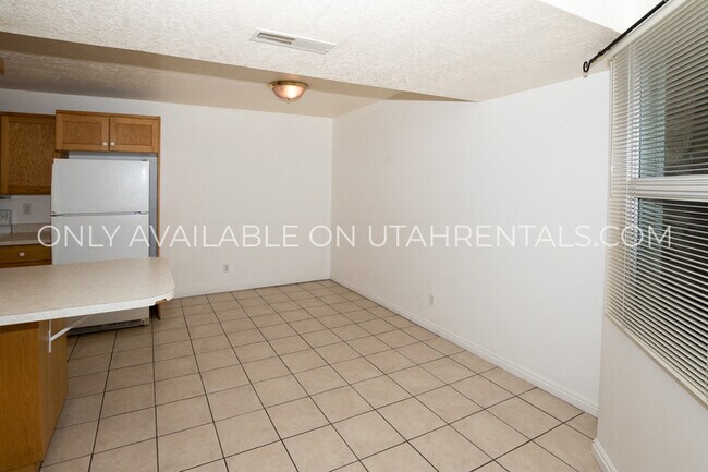 Building Photo - 1388 N 1300 W