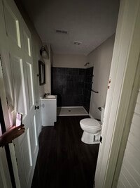 Building Photo - 226 Flowers Ln